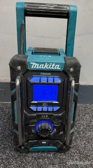 Hallo, Makita DMR 301 Funkgerät in einwandfreiem Zustand 