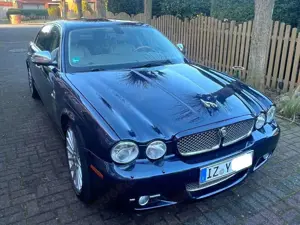 Jaguar XJ8