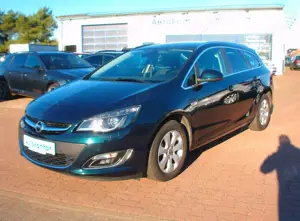 Opel Astra J Sports Tourer Exklusiv.Navi.AHK.Xenon