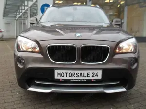 BMW X1 18 i sDrive X Line, AHK, Automatik