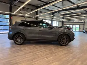 Porsche Cayenne S Bild 4