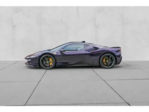 Ferrari SF90 Stradale *Atelier*Carbon+LED*Alcantara*1.Hd.* Bild 3