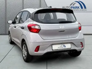 Hyundai i10 1.0 MT Navi CarPlay DAB Alarm PDC CAM Bild 3