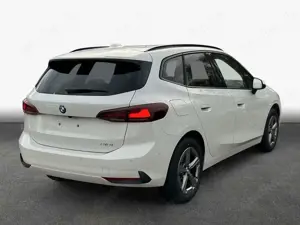 BMW 216 216i Active Tourer Aut. 90 kW, 5-türig Bild 2