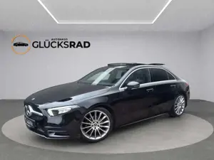 Mercedes-Benz A 180 Limousine AMG 19" Pano R-Cam ACC LED Ambie
