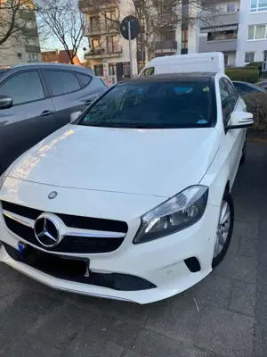 Mercedes-Benz 180 A180de