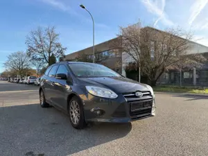 Ford Focus Turnier Sync Edition