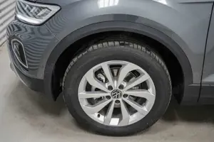 Volkswagen T-Roc 1,5 TSI DSG Life Plus - LAGER Bild 4