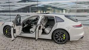 Porsche Panamera Turbo S E-Hybrid ST|Pano|PCCB|Burmester|voll