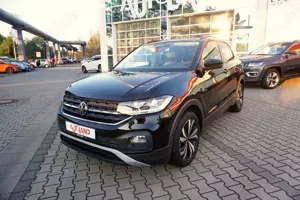 Volkswagen T-Cross 1.0 TSI Life LED App-Connect Teilleder