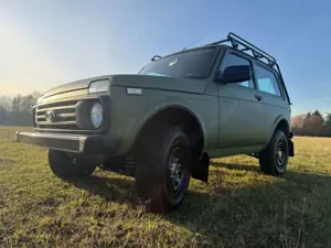 Lada Niva RAPTOR OLIVGRÜN! STANDHEIZUNG "NORMA  JAGDW."