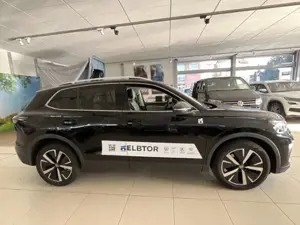 Volkswagen Tiguan Elegance TDI DSG AHK STHZ ACC PANO Bild 3