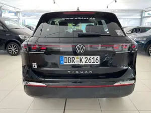 Volkswagen Tiguan Elegance TDI DSG AHK STHZ ACC PANO Bild 5