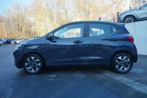 Hyundai i10 1.0 Trend Navi Kamera DAB Sitzheizung USB Bild 3