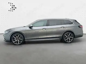 Volkswagen Passat R-Line 2.0 TDI DSG*NAVI*AHK*360*HUD*IQ-Dr Bild 3