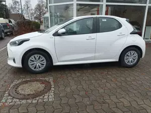 Toyota Yaris Business Edition * Kamera * SHZ * Bild 2