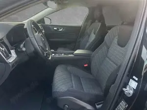 Volvo V60 B4 Mild-Hybrid Core ACC BLIS LED Bild 3