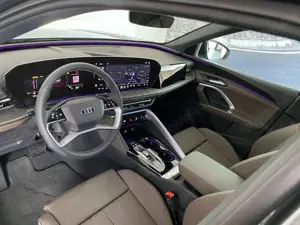 Audi Q5 Sportback TFSI quattro S line AHK+ACC+RFK Bild 3