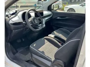 Fiat 500e Großer Akku *Klimaanlage *LED-Tagfahrlicht Bild 5