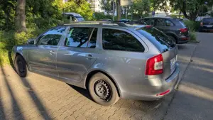 Skoda Octavia Combi 1.2 TSI Elegance Bild 2