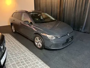 Volkswagen Golf VIII Variant Life  *Aut.* Sitzh.*Kamera*