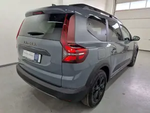 Dacia Jogger Extreme+ Hybrid 140 7-Sitzer Bild 4