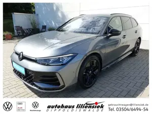 Volkswagen Passat Variant 2.0 TDI DSG R-Line *AHK*LED*Sthz*