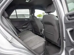 Volkswagen T-Roc 2.0 TDI Style SHZ KAMERA NAVI AHK LED Bild 4