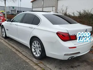 BMW 730 730d Edition Exclusive Bild 3