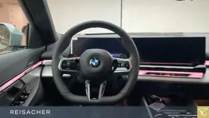 BMW 520 d xDrive Touring Sportpaket Klimaautomatik Bild 5