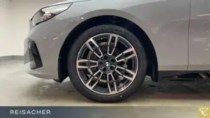 BMW 520 d xDrive Touring Sportpaket Klimaautomatik Bild 3