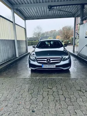 Mercedes-Benz E 200 d T 9G-TRONIC Avantgarde