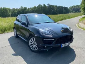 Porsche Cayenne CAYENNE GTS, AEROKIT, NAVI, AHK, LEDER, KLAPPE