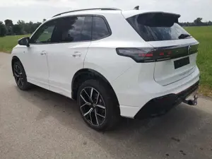 Volkswagen Tiguan 2.0 TDI R-Line DSG 4Motion ABT Head Up Matrix GV5 Bild 3