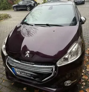 Peugeot 208 120 VTI XY