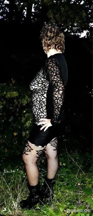 Paar sucht für lustvolle SIE (53) Zweitschwanz für Silvesternacht 