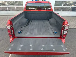 Isuzu D-Max Space Cab V-Cross AT +Kabinen vorbereitet+ Bild 2