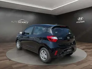 Hyundai i10 Select  FL 1.0  63 PS NAVI APP RFK PDC GRA Bild 3