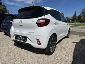 Hyundai i10 i10 1.2 79PS Navi Klima Appel Carplay Android Bild 3