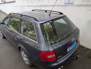 Audi A6 A6 Avant Diesel Avant 2.5 TDI Bild 3