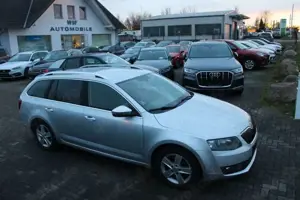 Skoda Octavia Combi Elegance,DSG,Xen,Navi,Sportsitze