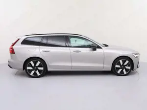 Volvo V60 T8 Ultra Dark Recharge Plug-In Hybrid AWD Bild 4