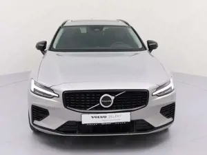 Volvo V60 T8 Ultra Dark Recharge Plug-In Hybrid AWD Bild 2