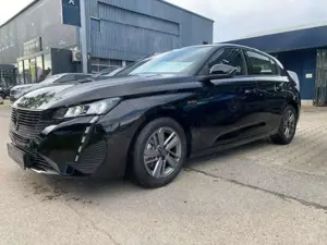 Peugeot 308 Style Hybrid 145 e-DSC6 Bild 3