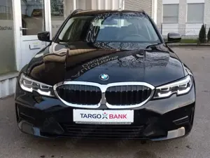 BMW 320 d Touring xDrive Aut 17" Advantage Navi LEDer Bild 2