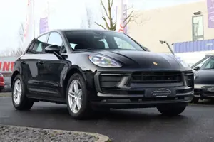 Porsche Macan ++LUFTFAHRWERK+AHK+CARPLAY+MWST+EL.SITZE++ Bild 4
