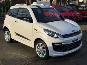 Ligier JS 50 L DCI Klima 45 KM/H Mopedauto