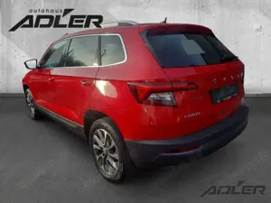 Skoda Karoq Clever 1,5 TSI Standheizung Navi Kamera Bild 5