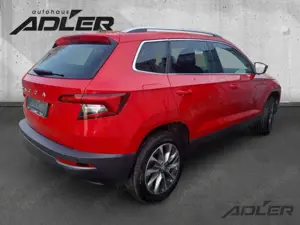 Skoda Karoq Clever 1,5 TSI Standheizung Navi Kamera Bild 4