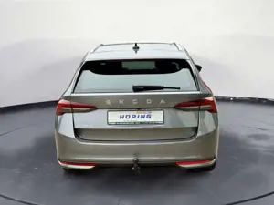 Skoda Octavia 1.5 TSIe  Selection  +RFK+AHK+NAVI+SHZ Bild 4